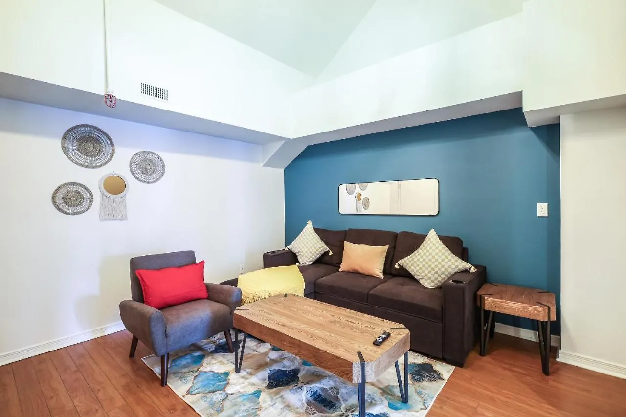 Kensington Boutique Suites Toronto Apartment